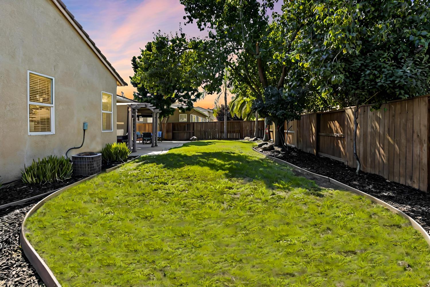 Detail Gallery Image 37 of 41 For 6096 Riverbank Cir, Stockton,  CA 95219 - 4 Beds | 2/1 Baths