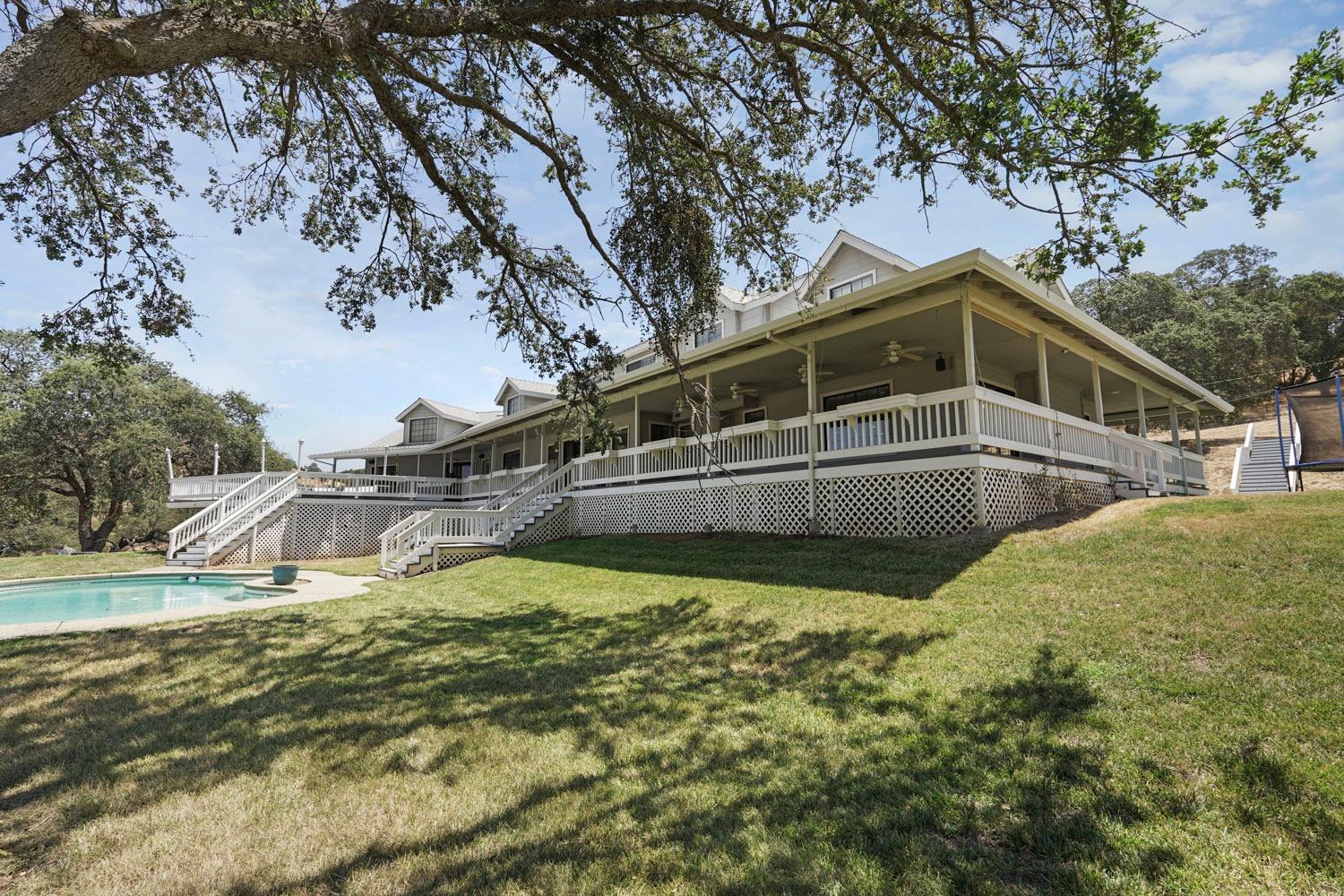 Detail Gallery Image 9 of 65 For 100 Wild Wolf Ct, Valley Springs,  CA 95252 - 3 Beds | 3/2 Baths