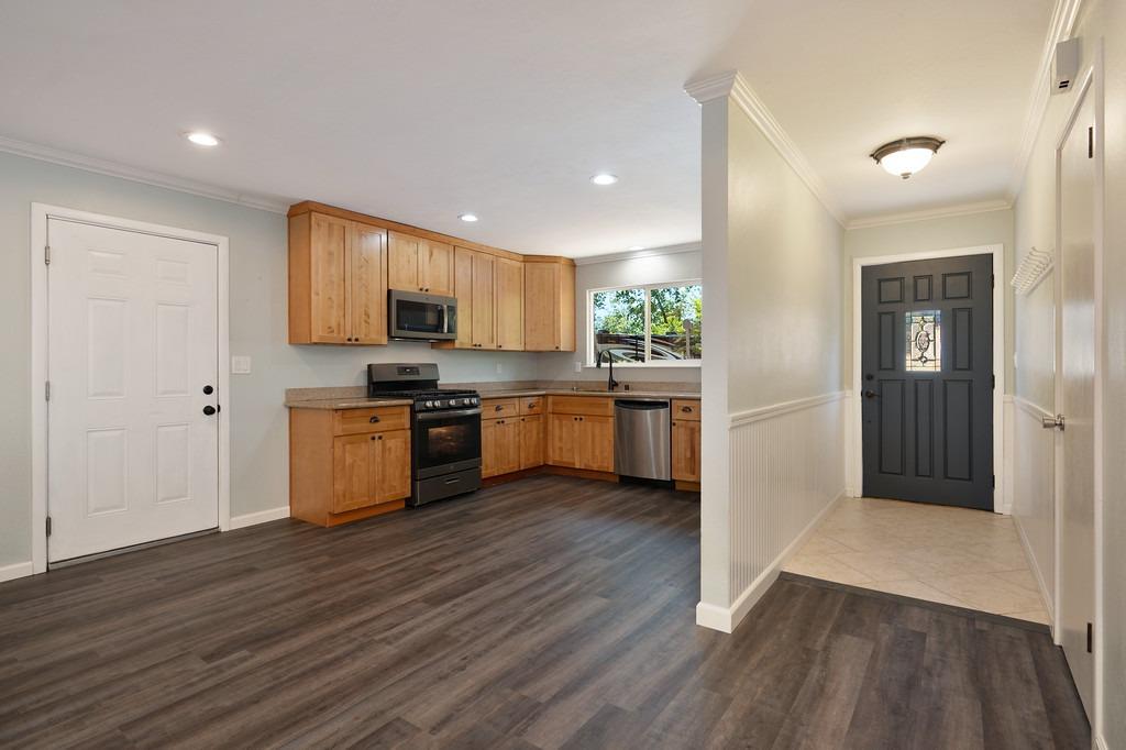 Detail Gallery Image 14 of 55 For 403 Knickerbocker Ct, Colfax,  CA 95713 - 3 Beds | 2 Baths