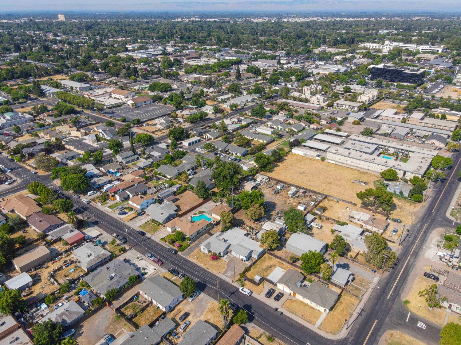 Detail Gallery Image 40 of 46 For 1535 Melrose Ave, Modesto,  CA 95350 - 3 Beds | 2 Baths