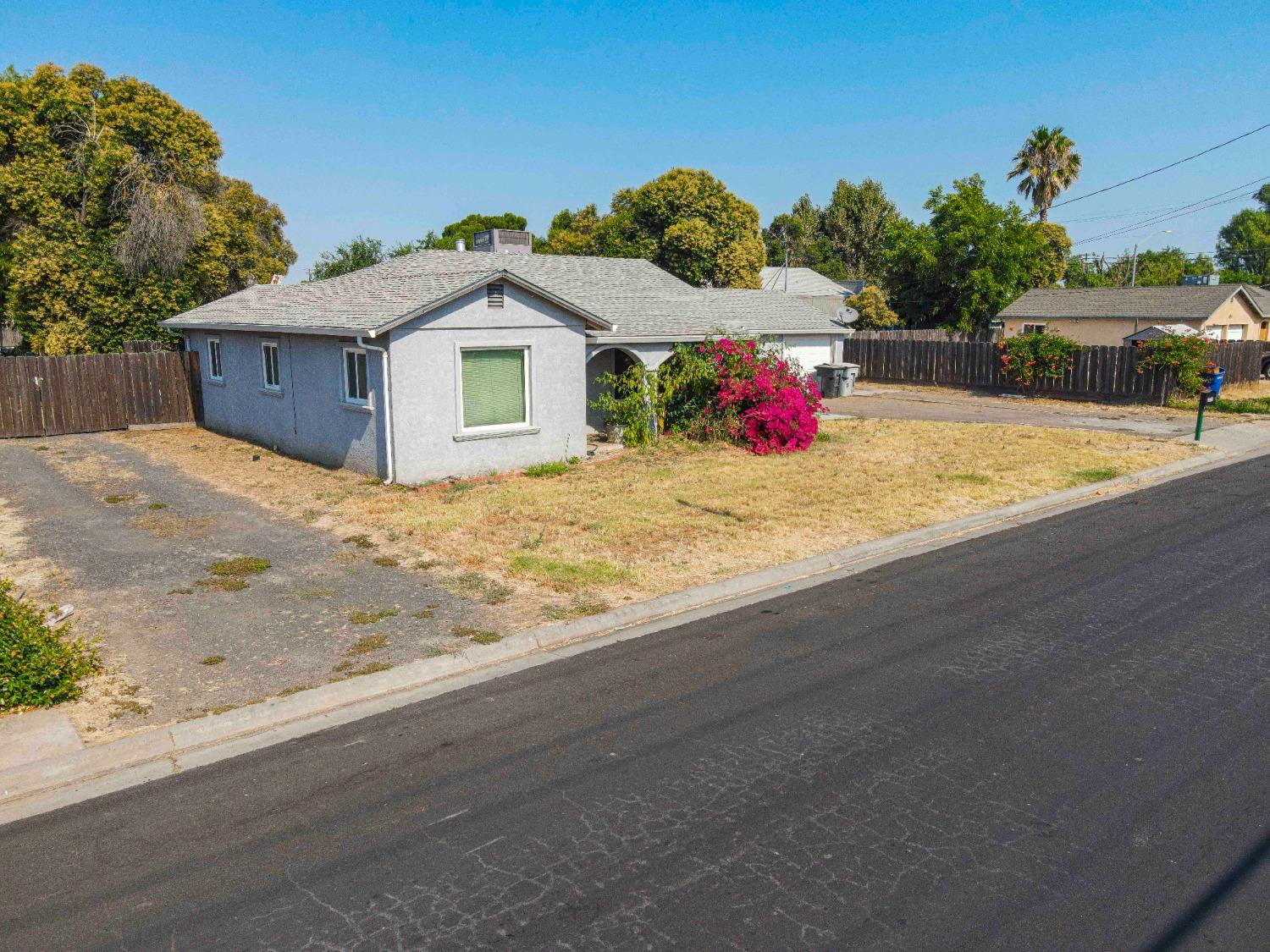 Detail Gallery Image 46 of 46 For 1535 Melrose Ave, Modesto,  CA 95350 - 3 Beds | 2 Baths