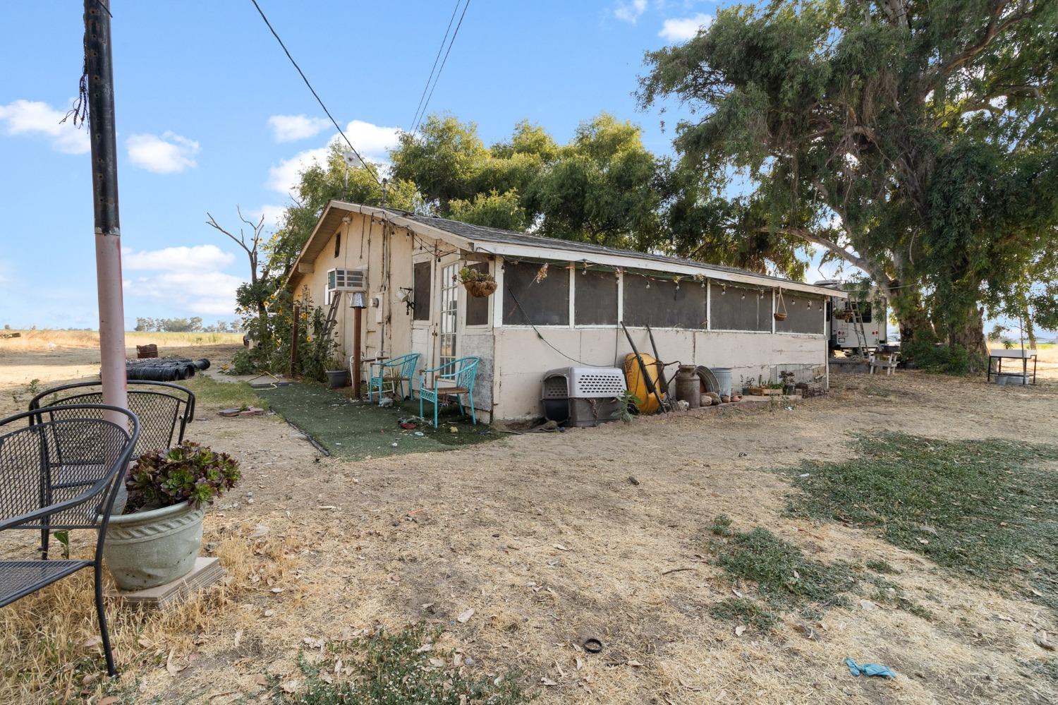 Detail Gallery Image 7 of 97 For 18863 Hwy 140, Stevinson,  CA 95374 - 2 Beds | 1 Baths