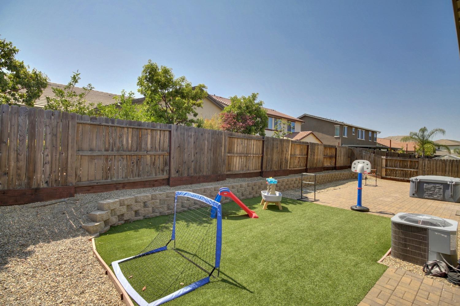 Detail Gallery Image 53 of 59 For 12618 Solsberry Way, Rancho Cordova,  CA 95742 - 4 Beds | 3/1 Baths