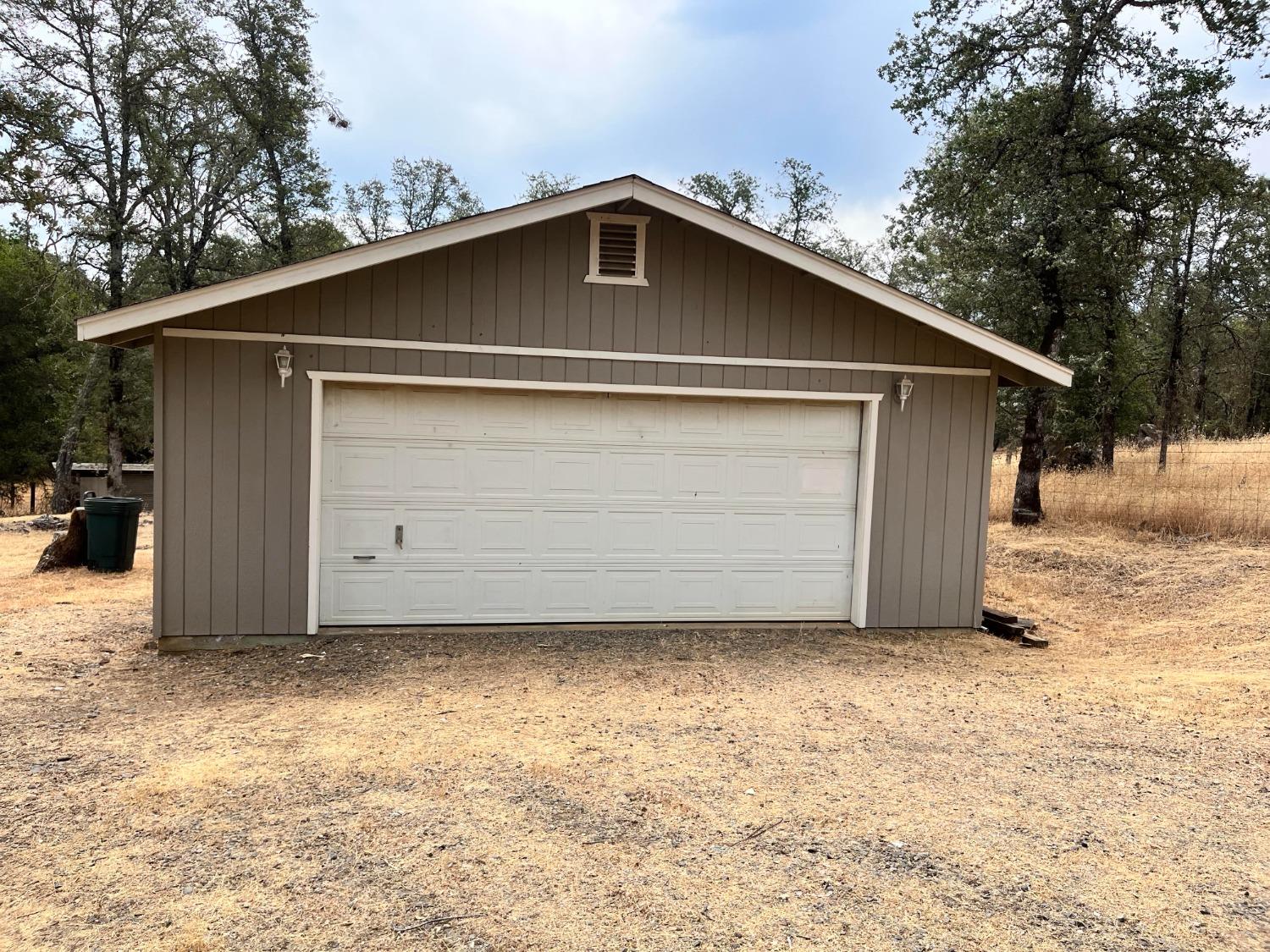 Detail Gallery Image 45 of 47 For 195 Stoney Oaks Loop, Oroville,  CA 9596 - 3 Beds | 2 Baths