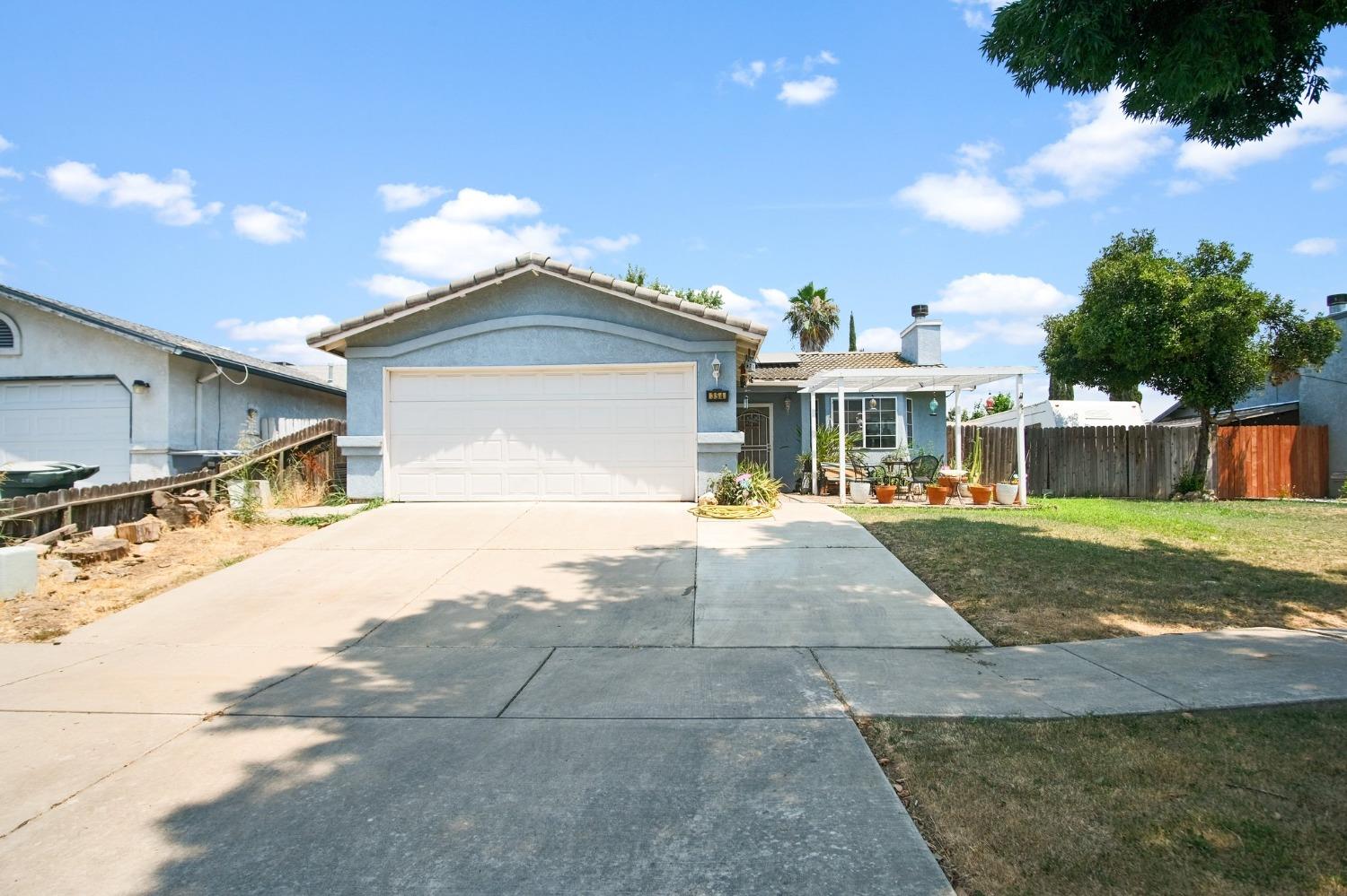 Detail Gallery Image 1 of 1 For 354 La Mesa Ct, Merced,  CA 95341 - 4 Beds | 2 Baths