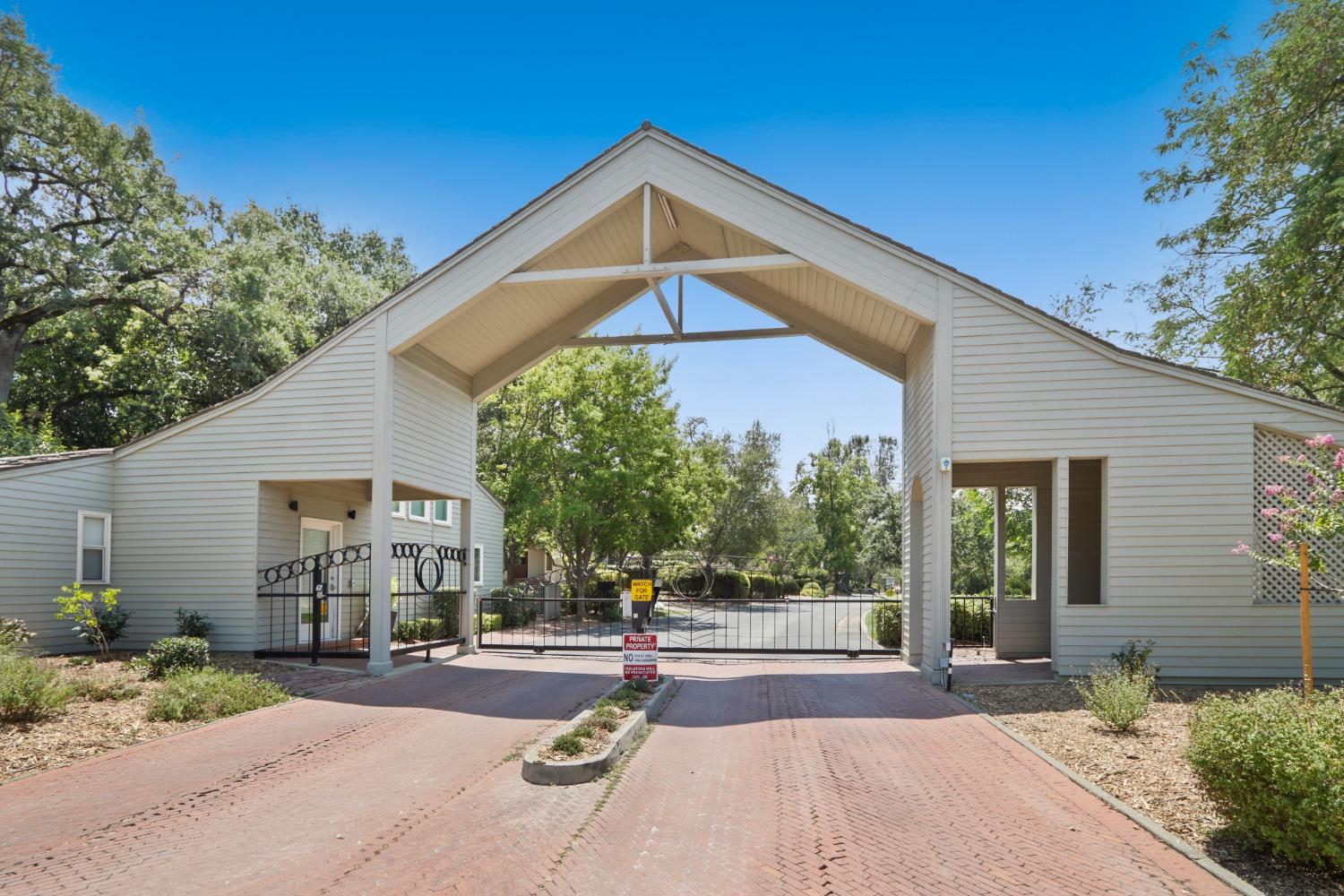 Detail Gallery Image 70 of 80 For 4711 Tree Shadow Pl, Fair Oaks,  CA 95628 - 3 Beds | 2/1 Baths