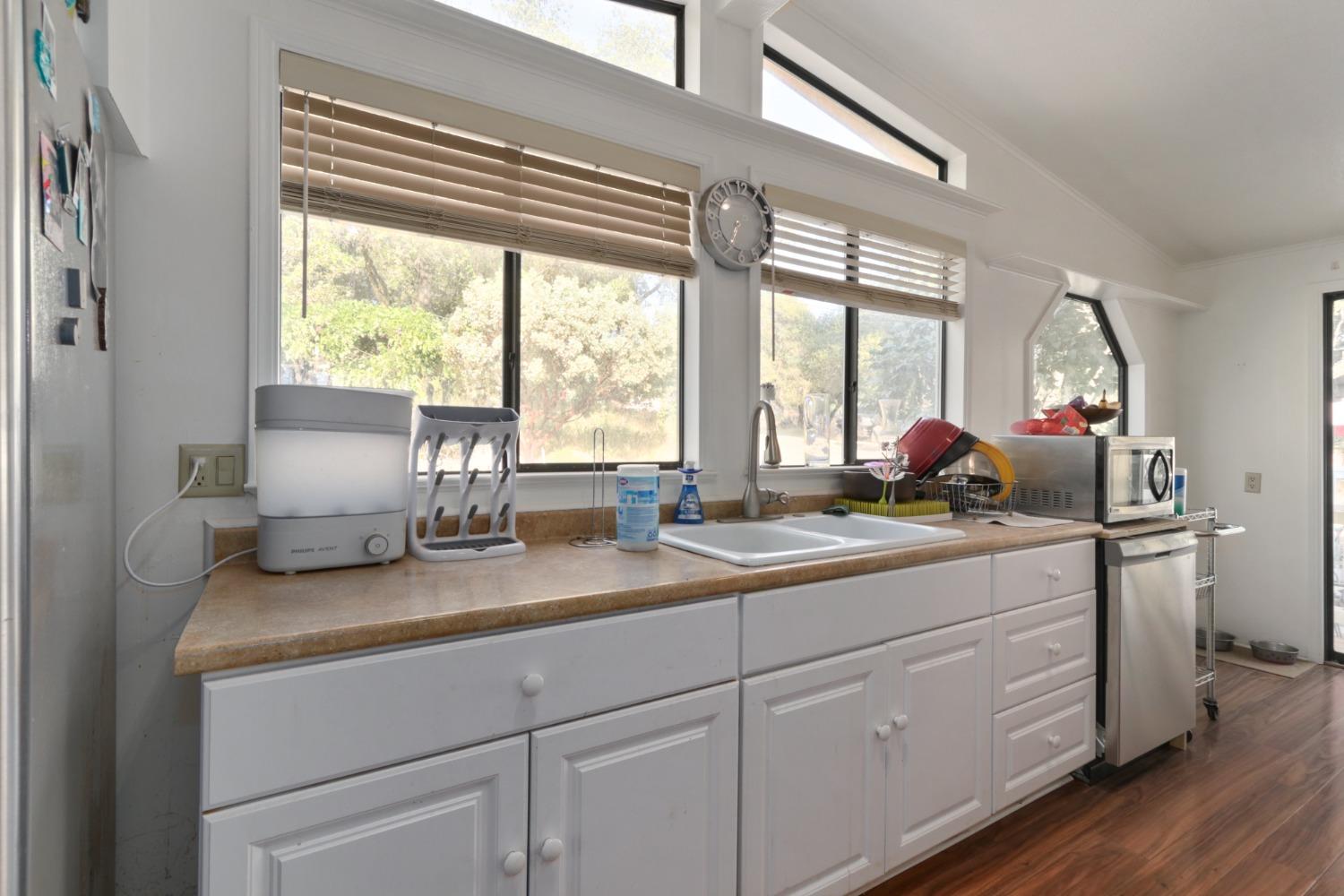 Gambah Drive, Auburn, California image 9