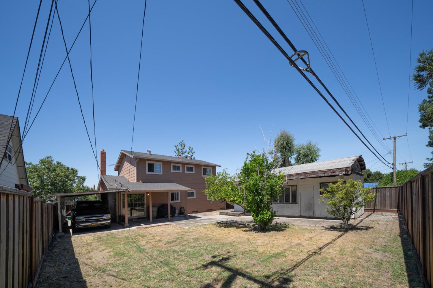 Detail Gallery Image 15 of 31 For 2076 N Morrill Ave, San Jose,  CA 95132 - 5 Beds | 2/1 Baths