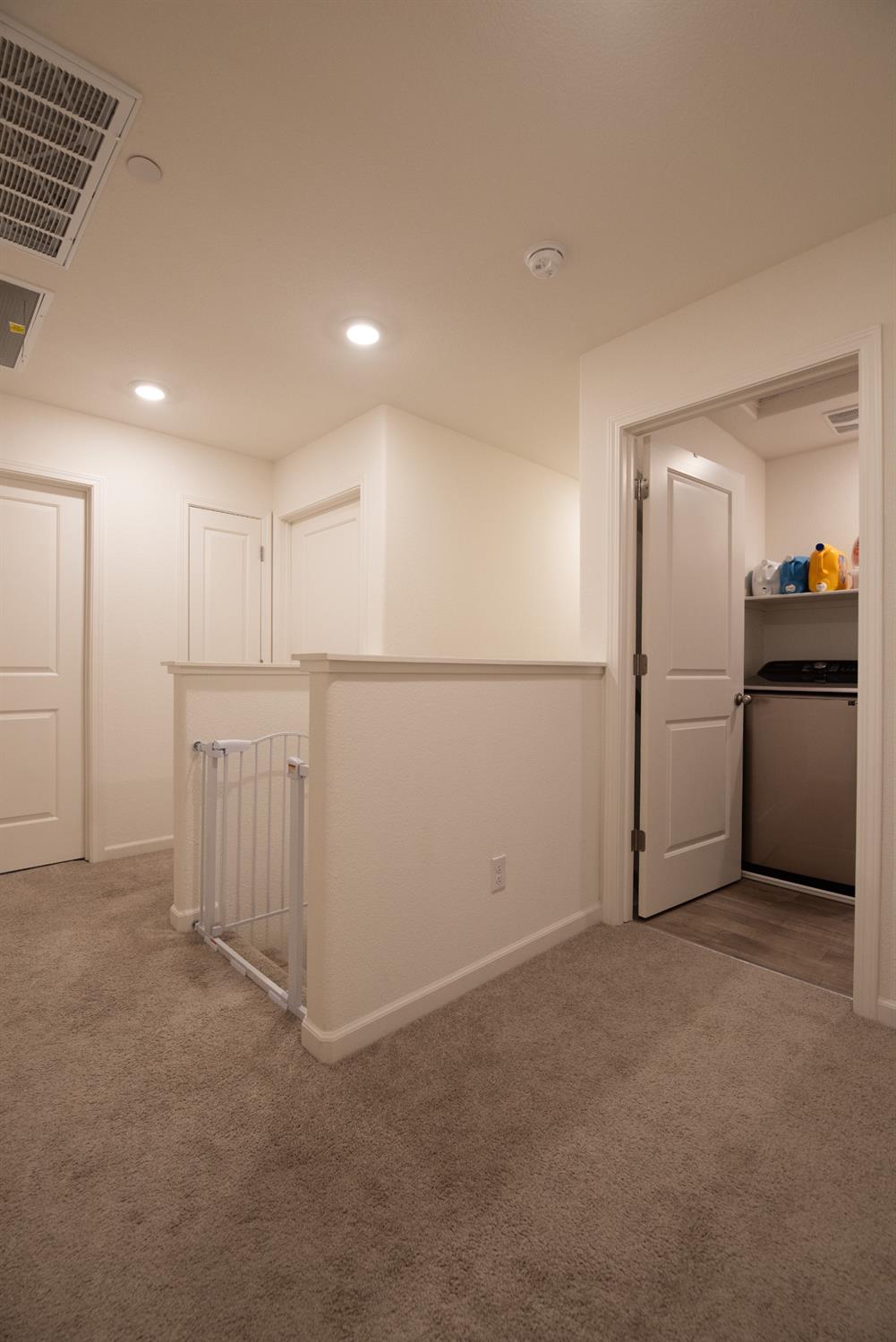 Detail Gallery Image 36 of 48 For 1410 Dorona Ln, Manteca,  CA 95336 - 4 Beds | 2/1 Baths