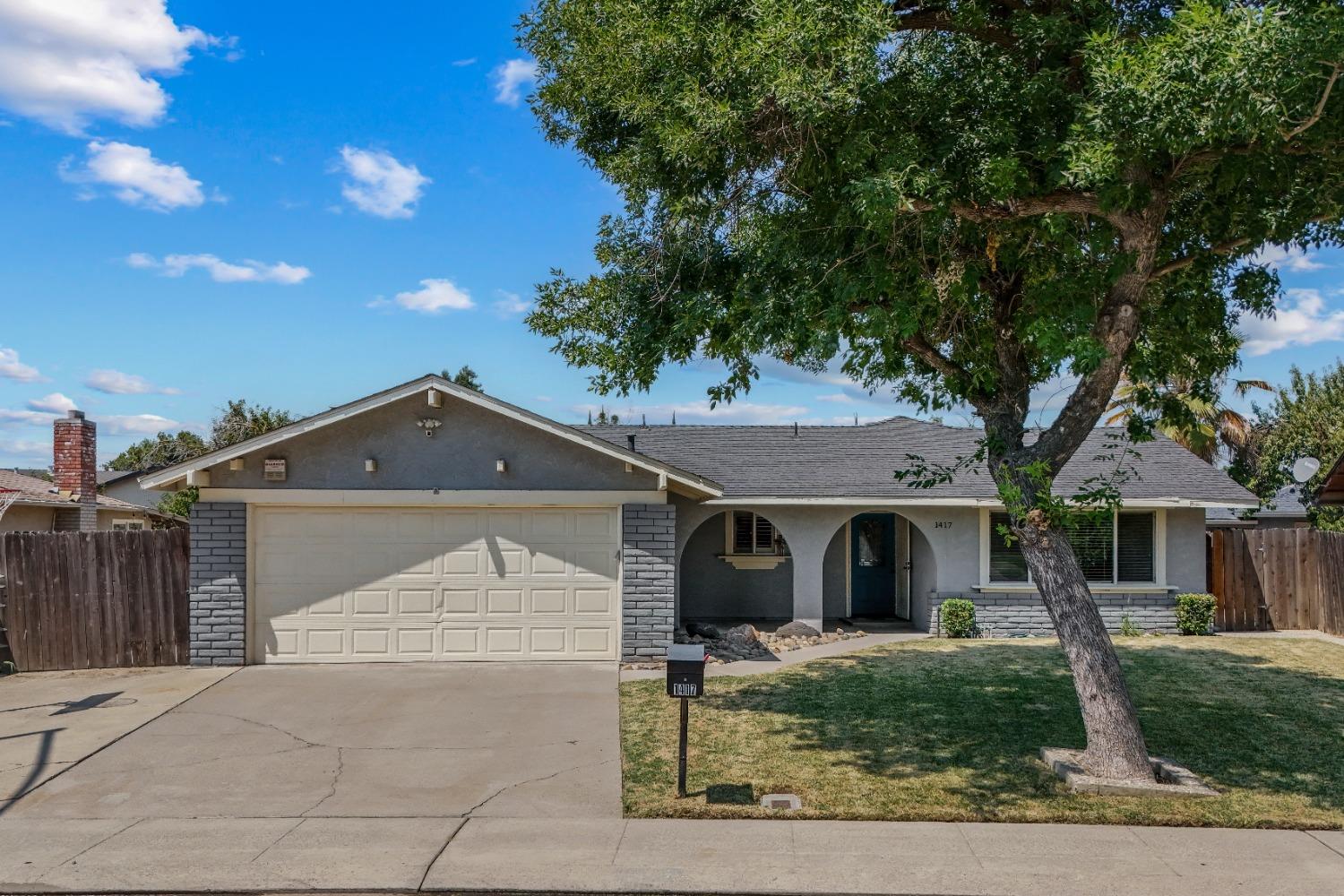 Detail Gallery Image 1 of 1 For 1417 Raquel Ln, Modesto,  CA 95355 - 3 Beds | 2 Baths