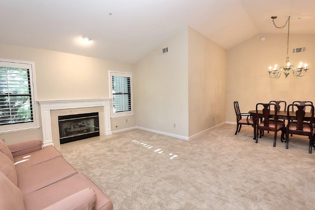 Photo #4: 224077444 Listing 