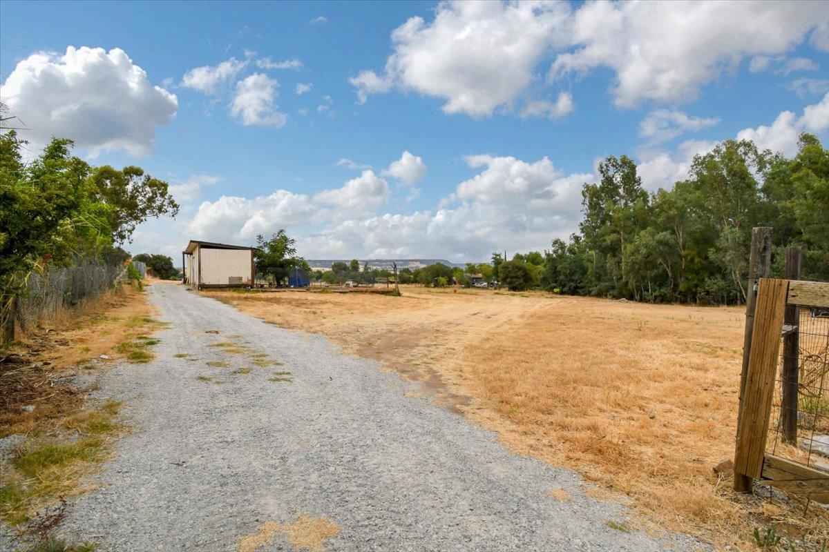 Detail Gallery Image 4 of 75 For 780 Grand Ave, Oroville,  CA 95965 - 4 Beds | 1/1 Baths