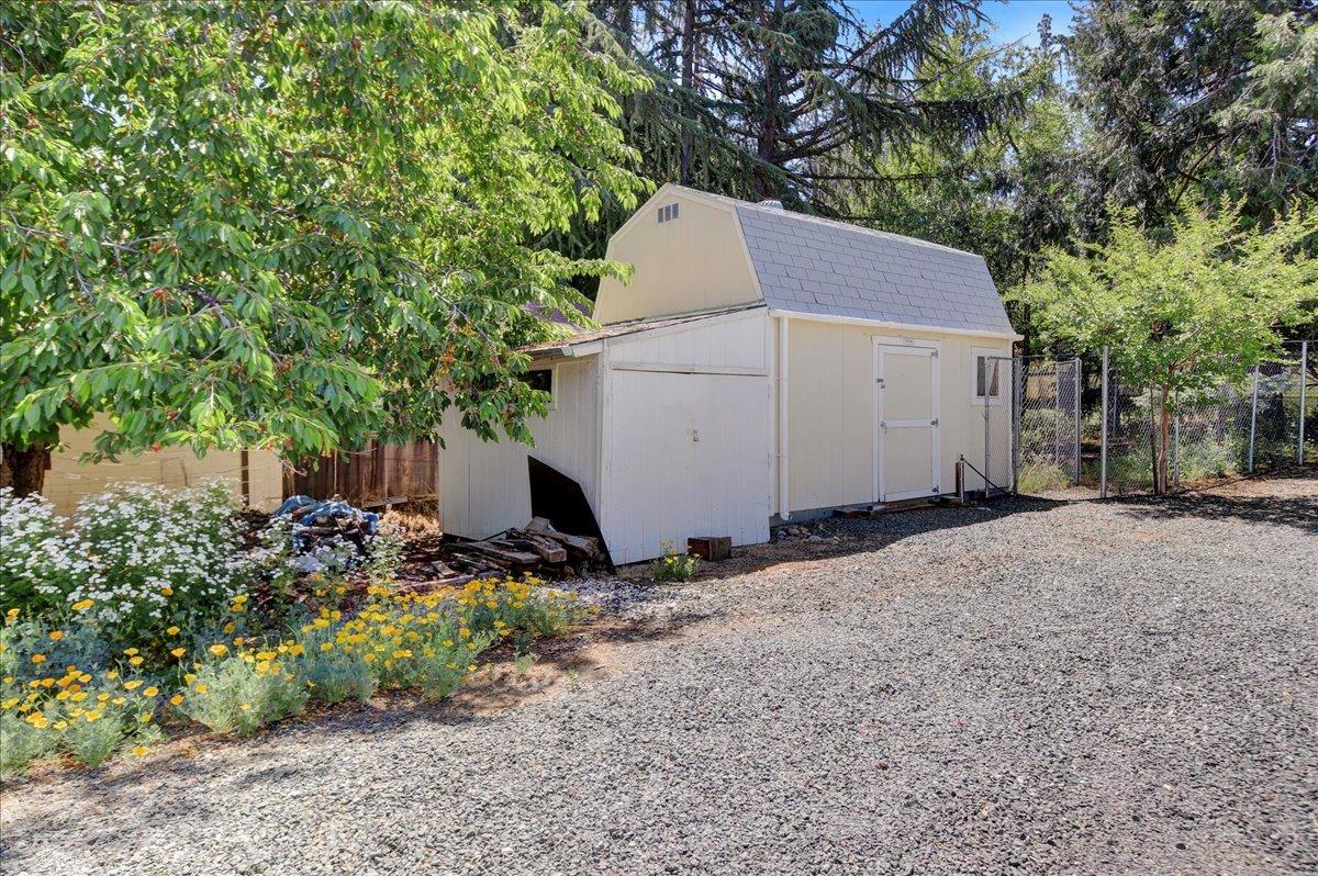 10937 Canyon View Dr., Grass Valley, California image 41