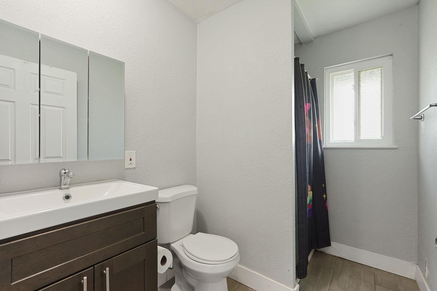 Detail Gallery Image 24 of 81 For 10865 Wilton Rd, Elk Grove,  CA 95624 - 2 Beds | 2 Baths