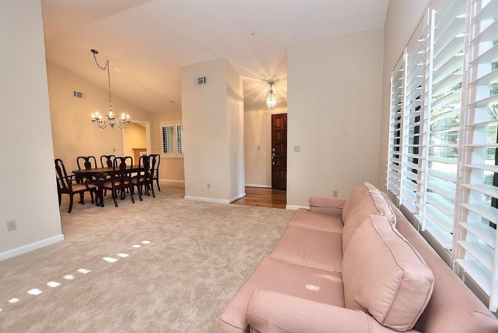 Photo #5: 224077444 Listing 