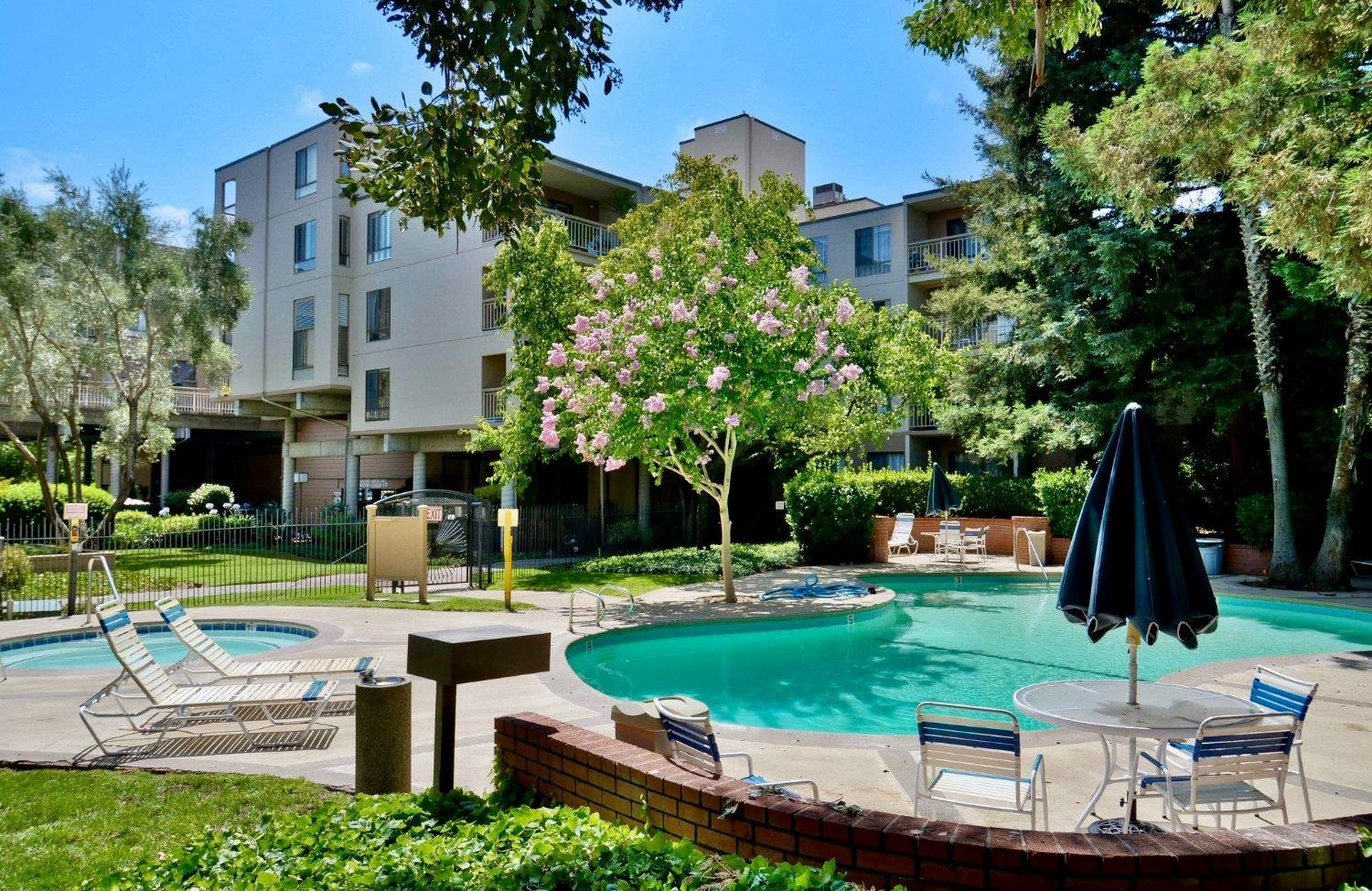 Detail Gallery Image 8 of 31 For 330 N Civic Dr #204,  Walnut Creek,  CA 94596 - 1 Beds | 1 Baths