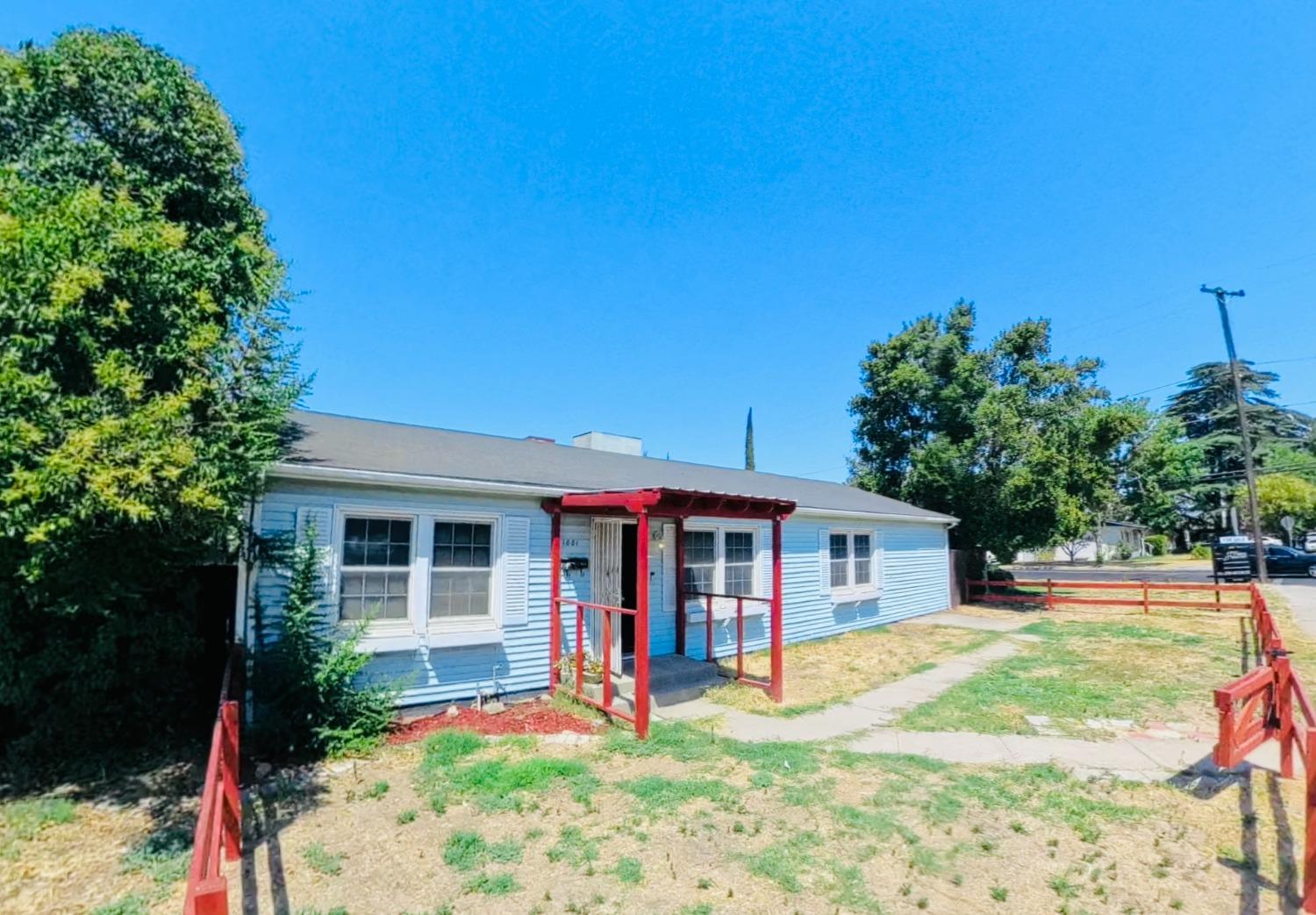 Detail Gallery Image 4 of 35 For 1001 Juniper Ave, Atwater,  CA 95301 - 3 Beds | 2 Baths