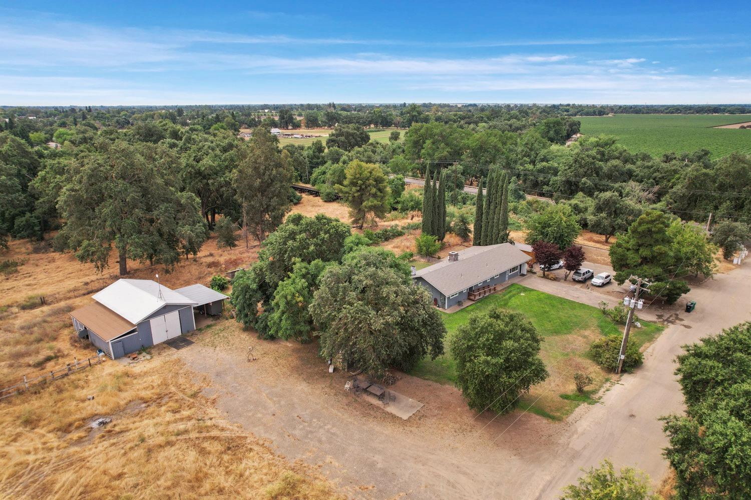 Detail Gallery Image 44 of 81 For 10865 Wilton Rd, Elk Grove,  CA 95624 - 2 Beds | 2 Baths