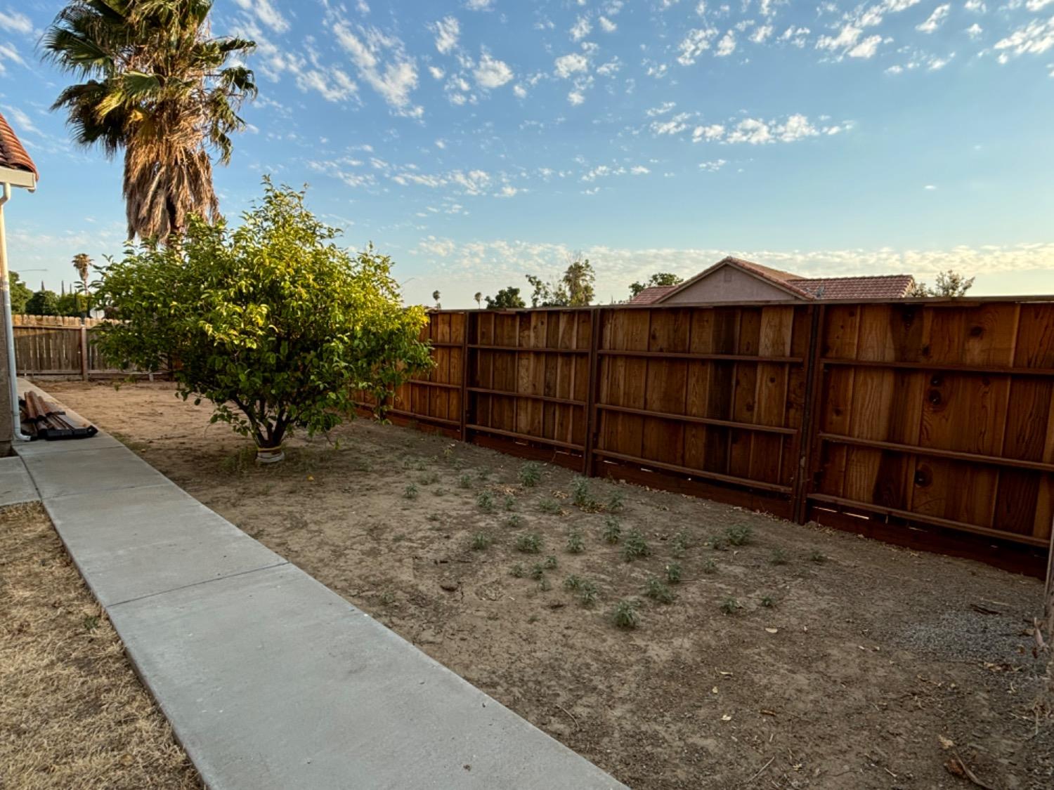 Detail Gallery Image 15 of 17 For 1222 Laurelwood Dr, Los Banos,  CA 93635 - 3 Beds | 2 Baths