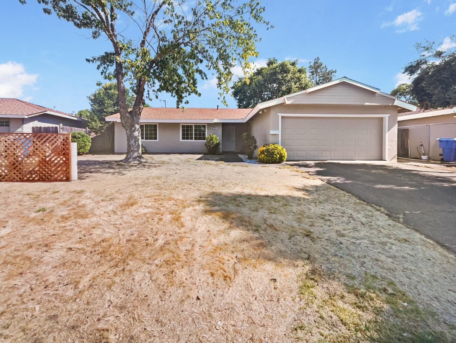 Detail Gallery Image 1 of 1 For 1761 68th Ave, Sacramento,  CA 95822 - 3 Beds | 2 Baths