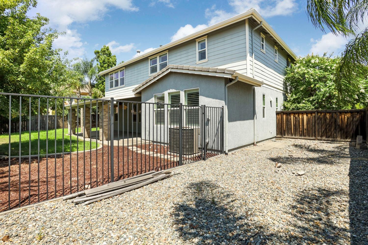 Detail Gallery Image 64 of 72 For 925 Farm House Ct, Rocklin,  CA 95765 - 5 Beds | 4/1 Baths