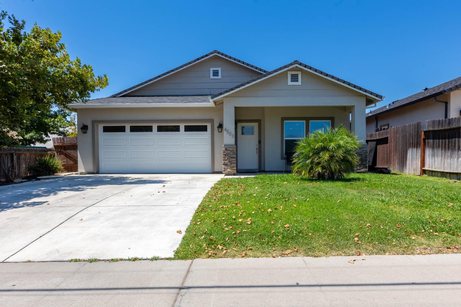 Detail Gallery Image 1 of 1 For 4503 Austin St, Sacramento,  CA 95838 - 3 Beds | 2 Baths