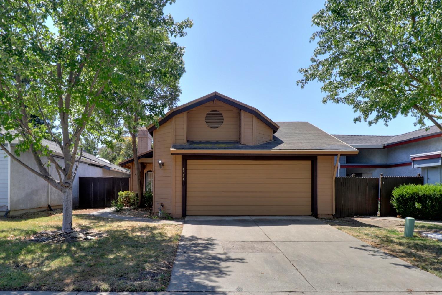 Detail Gallery Image 1 of 1 For 4524 Satinwood Way, Sacramento,  CA 95842 - 3 Beds | 2 Baths