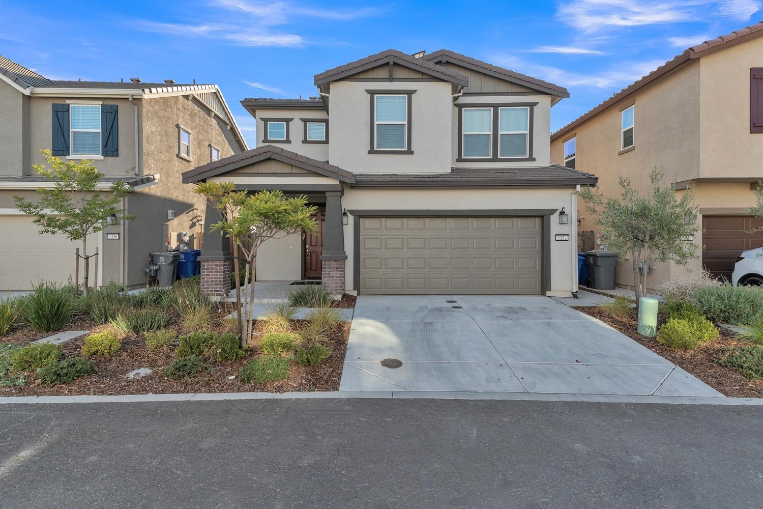 Detail Gallery Image 1 of 1 For 3332 Auburn Leaf Loop, Folsom,  CA 95630 - 4 Beds | 2/1 Baths