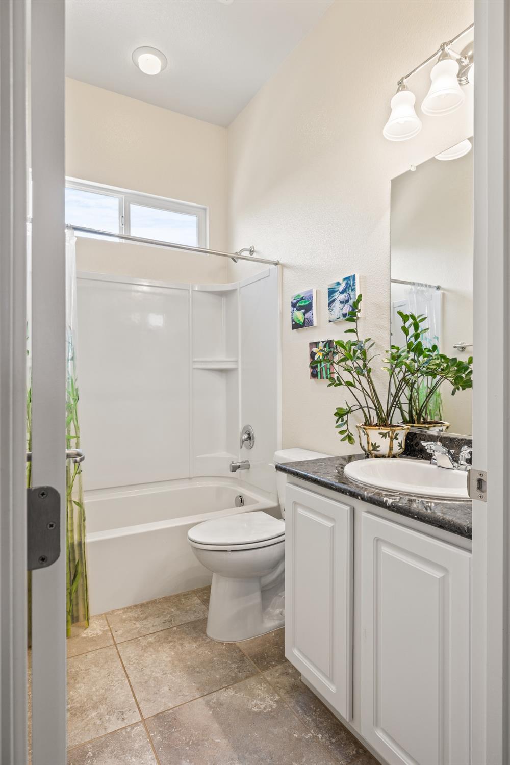 Detail Gallery Image 30 of 32 For 2096 Appersett Loop, Roseville,  CA 95747 - 3 Beds | 2 Baths