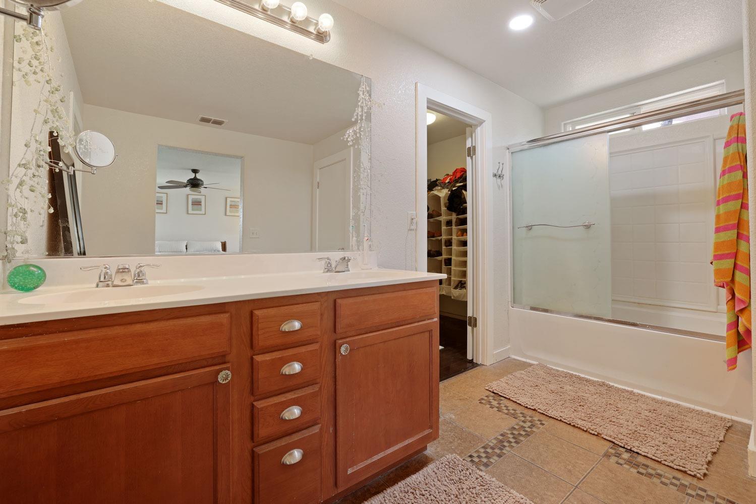 Detail Gallery Image 34 of 48 For 16551 Bungalow Ln, Lathrop,  CA 95330 - 3 Beds | 2/1 Baths