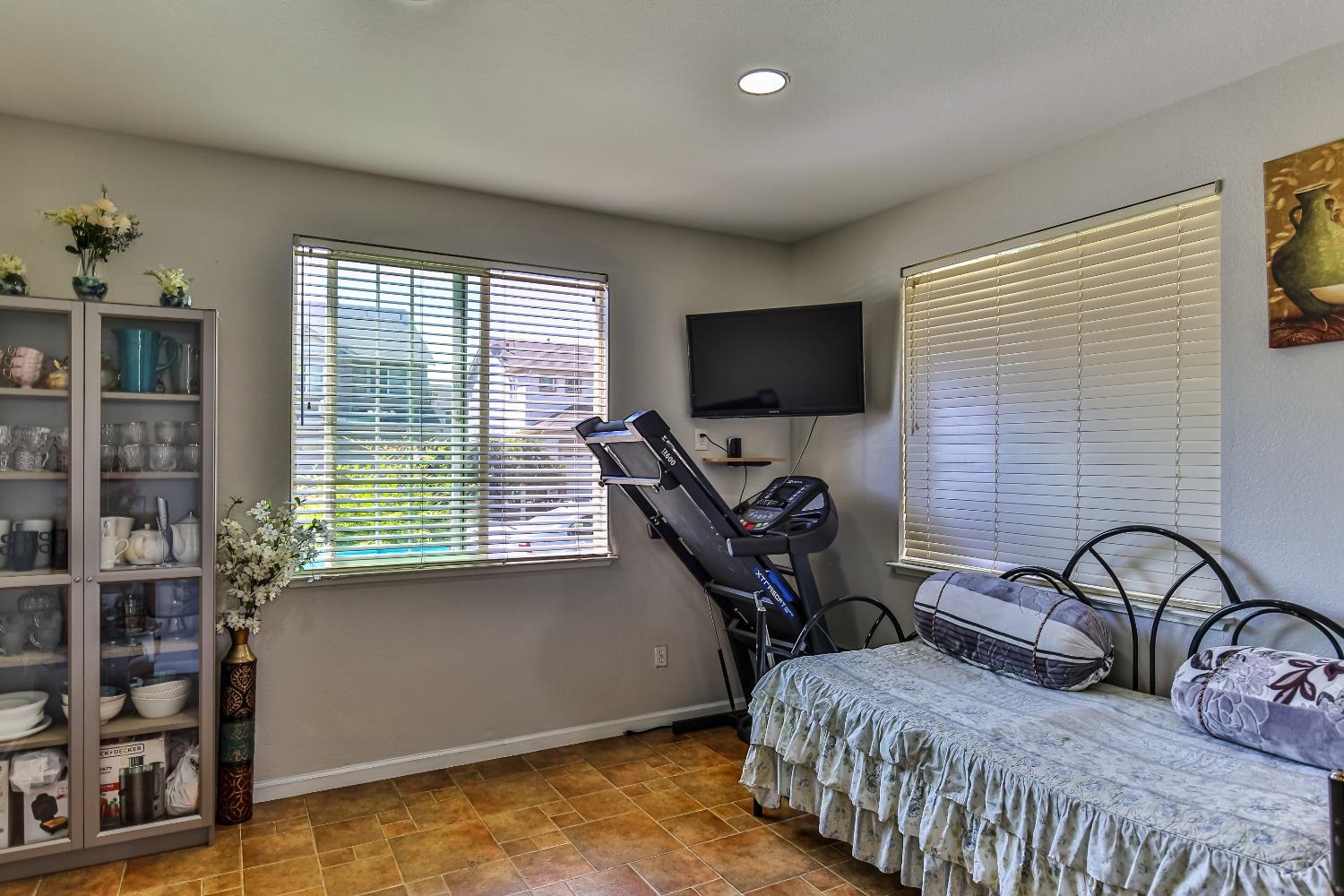 Detail Gallery Image 19 of 45 For 1771 Fontanella Way, Stockton,  CA 95205 - 3 Beds | 2 Baths