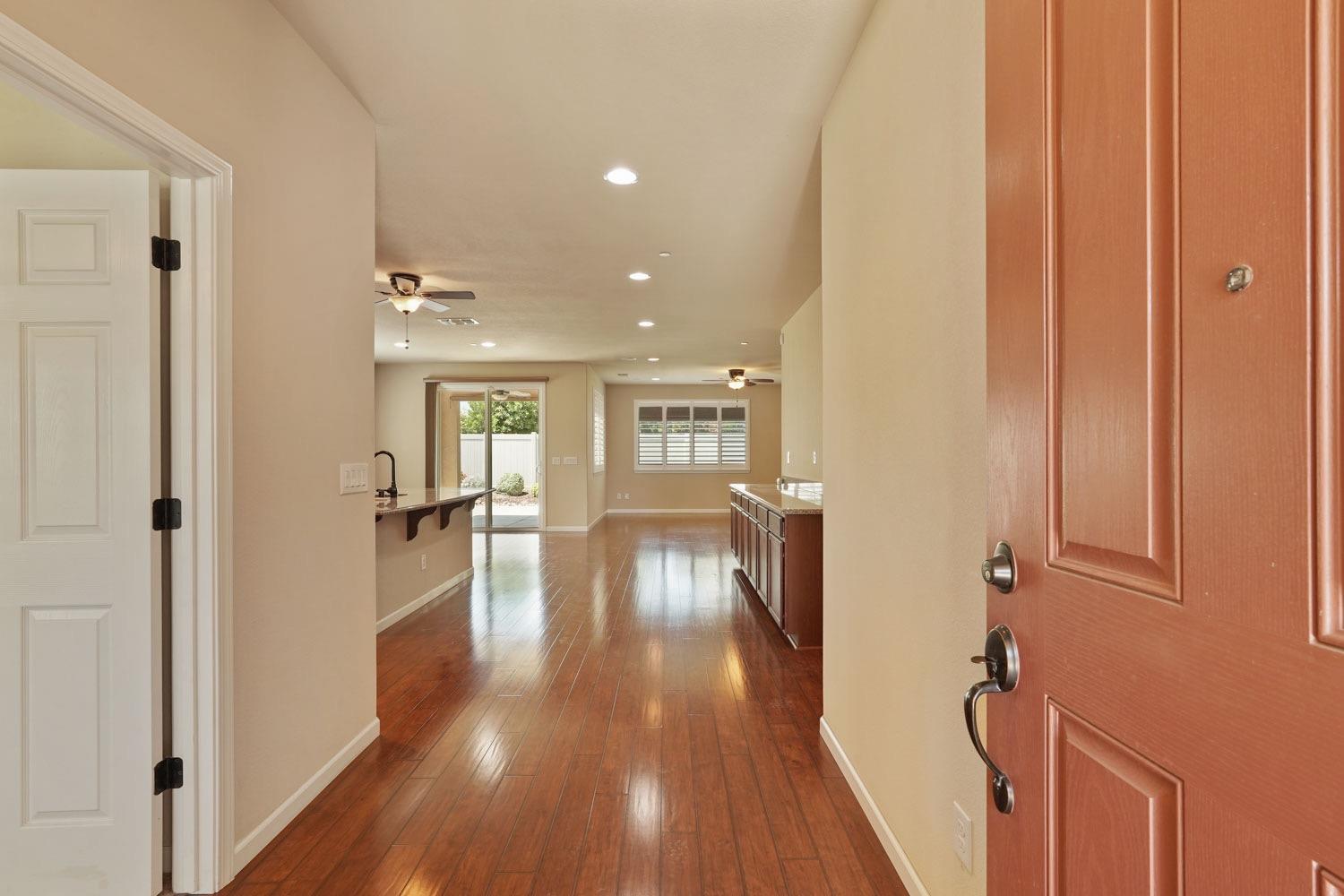 Detail Gallery Image 7 of 50 For 1312 Chestnut Hill Dr, Manteca,  CA 95336 - 3 Beds | 2 Baths