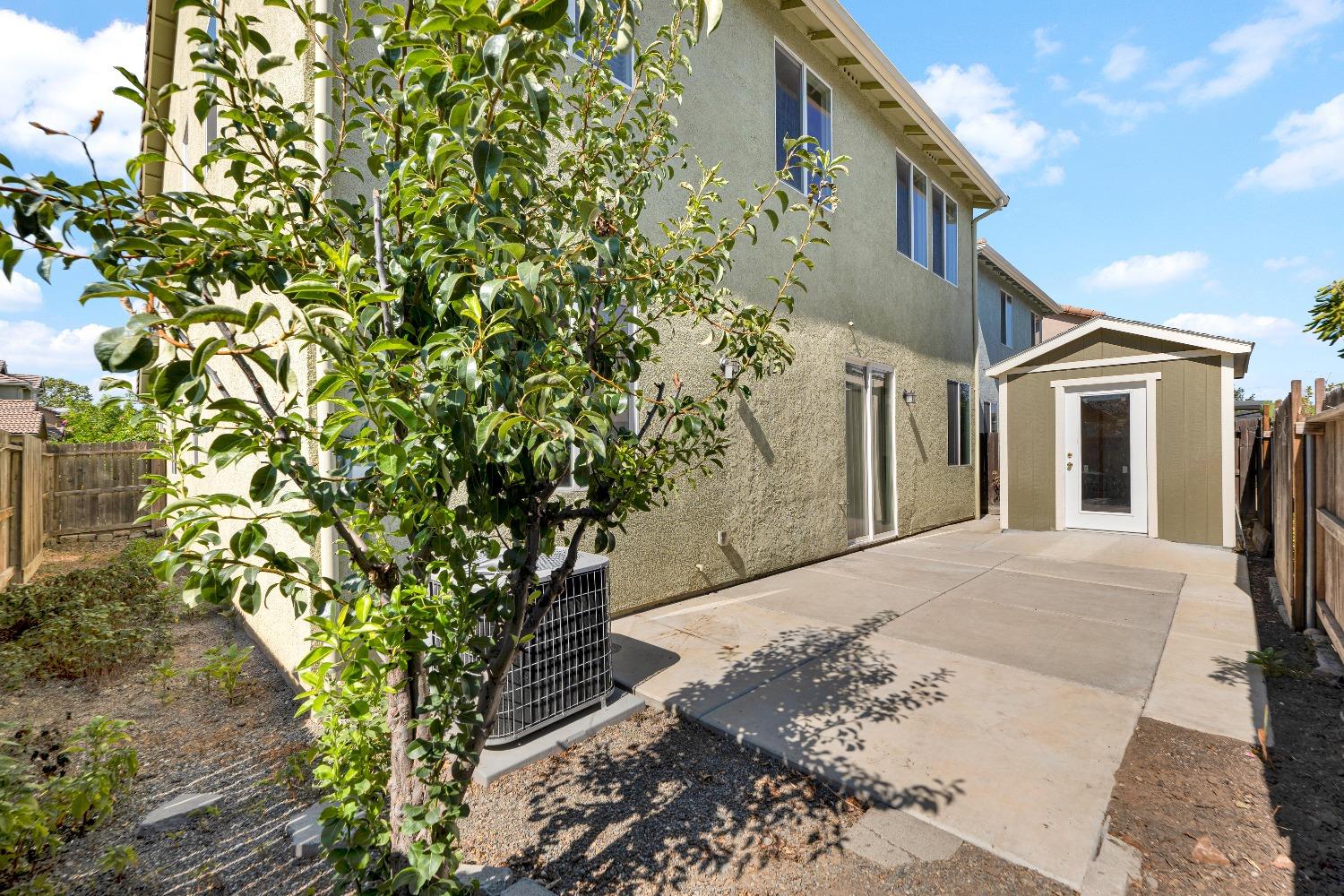 Detail Gallery Image 45 of 50 For 560 Willie Hausey Way, Sacramento,  CA 95838 - 5 Beds | 2/1 Baths