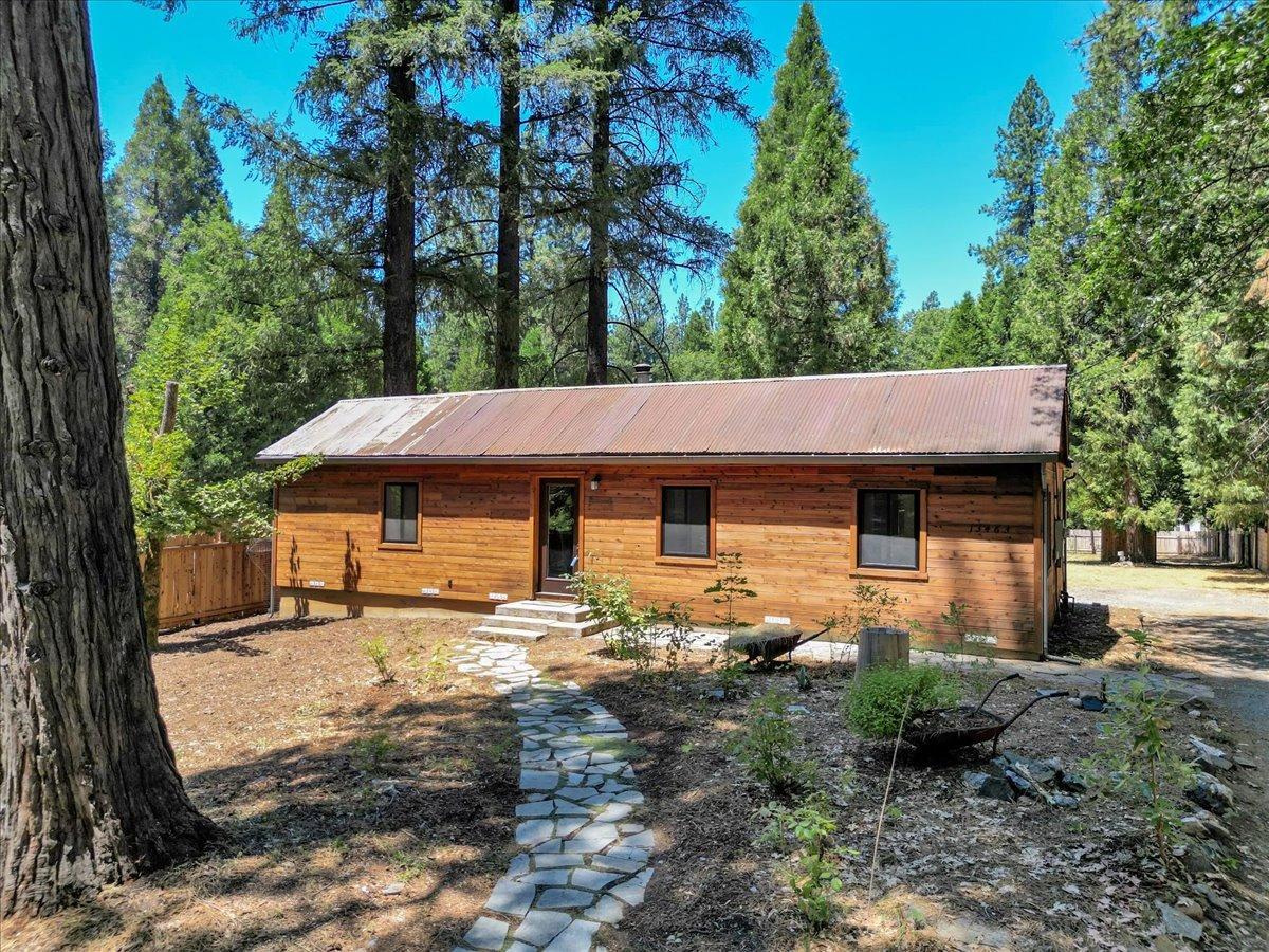 Detail Gallery Image 1 of 1 For 13463 Gracie Rd, Nevada City,  CA 95959 - 1 Beds | 1 Baths