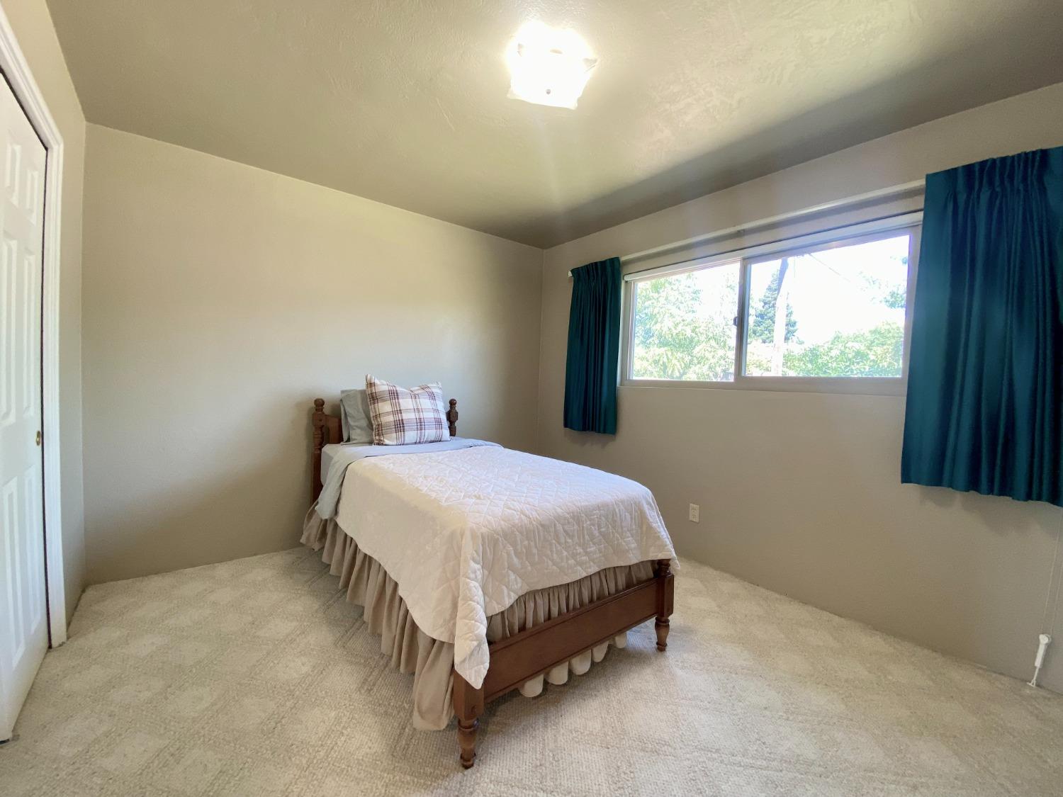 Detail Gallery Image 17 of 23 For 1132 S Orange Ave, Lodi,  CA 95240 - 3 Beds | 1/1 Baths