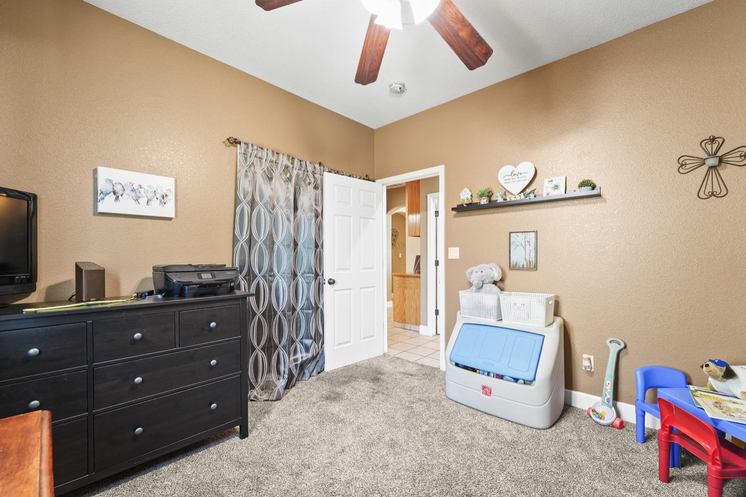 Detail Gallery Image 22 of 49 For 759 Bishop St, Manteca,  CA 95337 - 4 Beds | 2 Baths