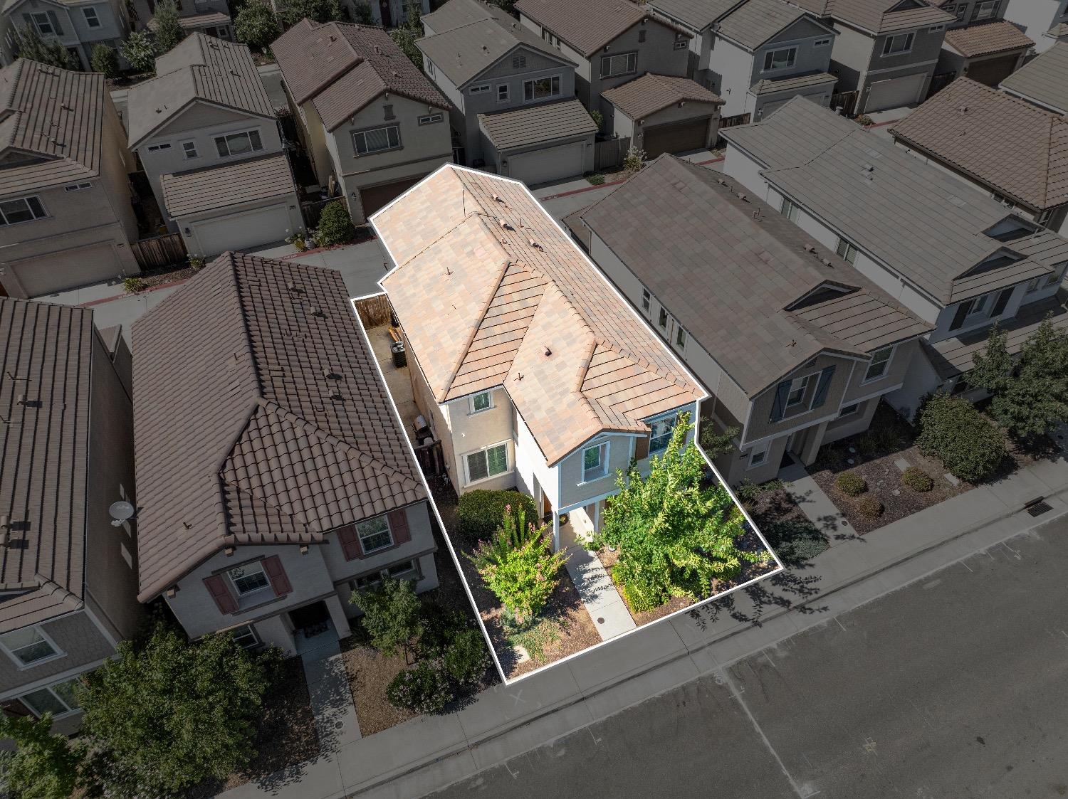 S Arrington Drive, Rancho Cordova, California image 38