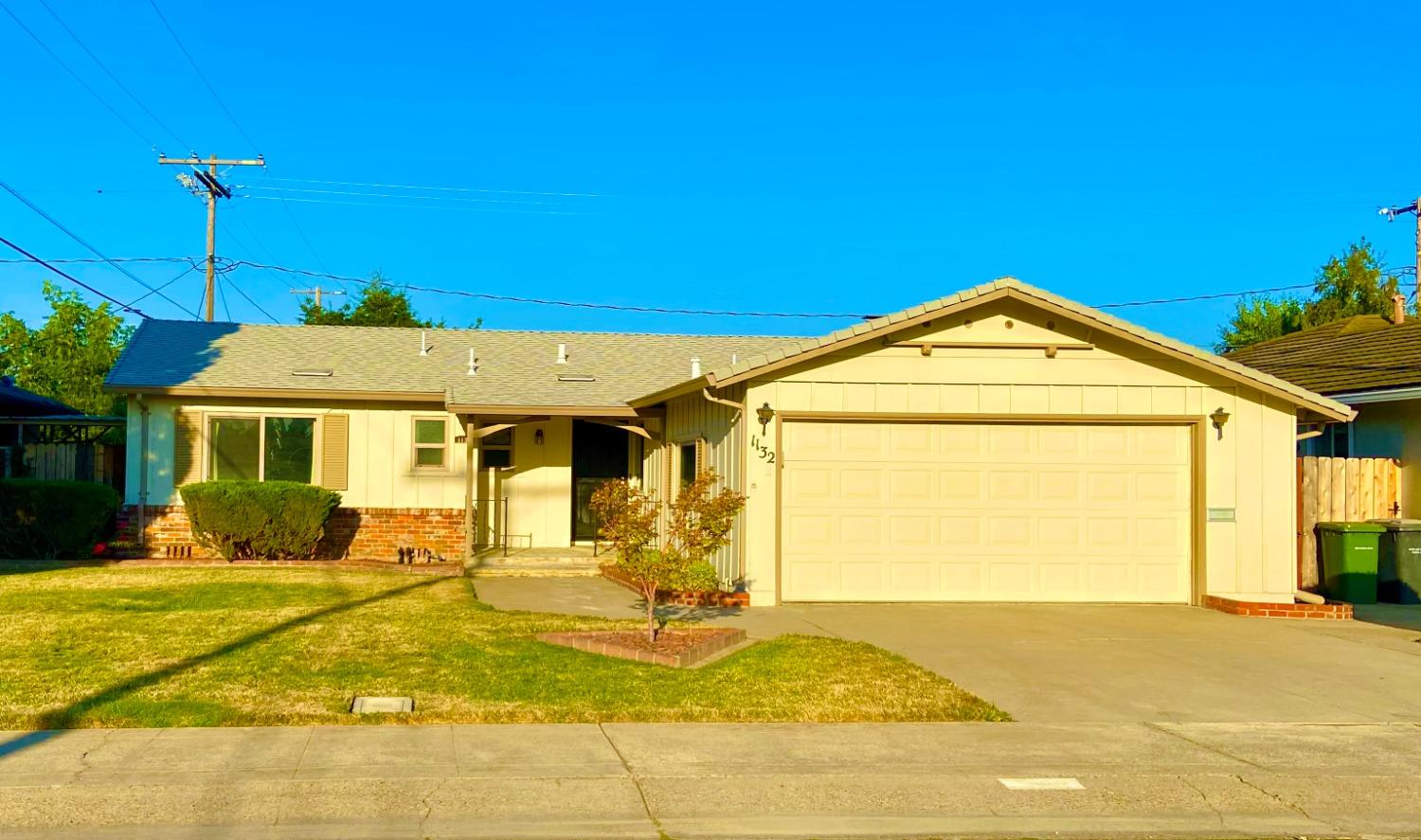 Detail Gallery Image 1 of 23 For 1132 S Orange Ave, Lodi,  CA 95240 - 3 Beds | 1/1 Baths