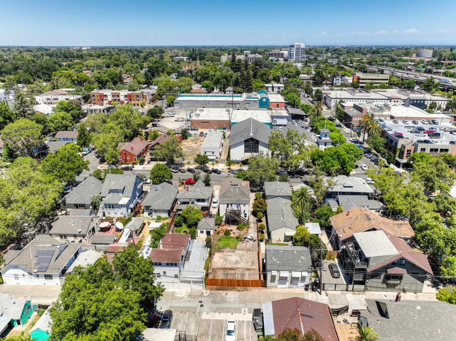 S Street, Sacramento, California image 6