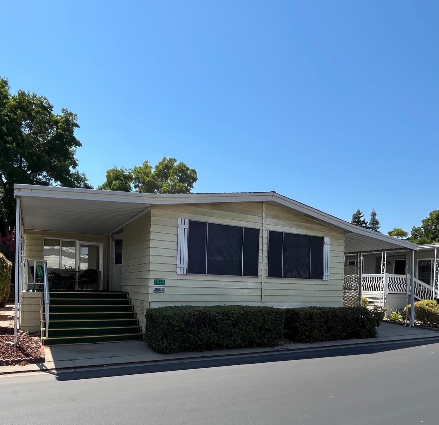 Detail Gallery Image 2 of 3 For 3929 Waimea Ln 283, Modesto,  CA 95355 - 2 Beds | 2 Baths