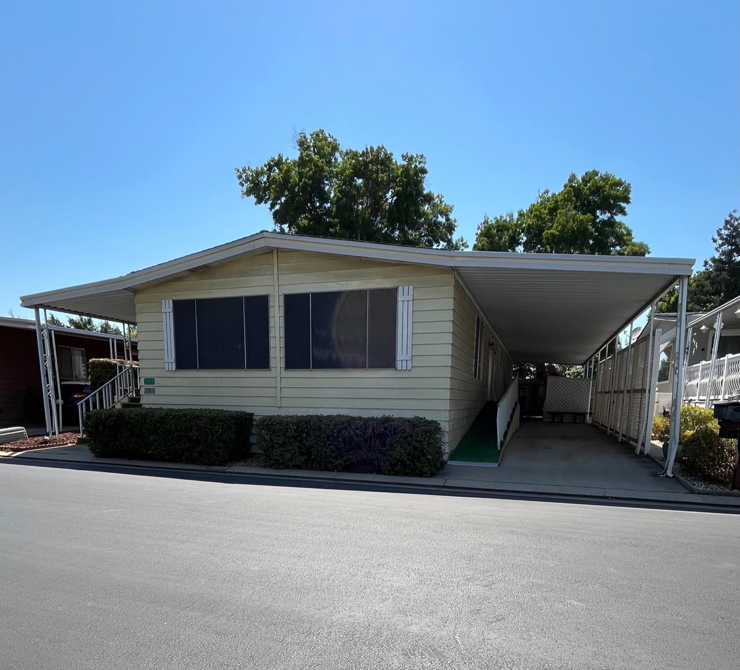 Detail Gallery Image 3 of 3 For 3929 Waimea Ln 283, Modesto,  CA 95355 - 2 Beds | 2 Baths