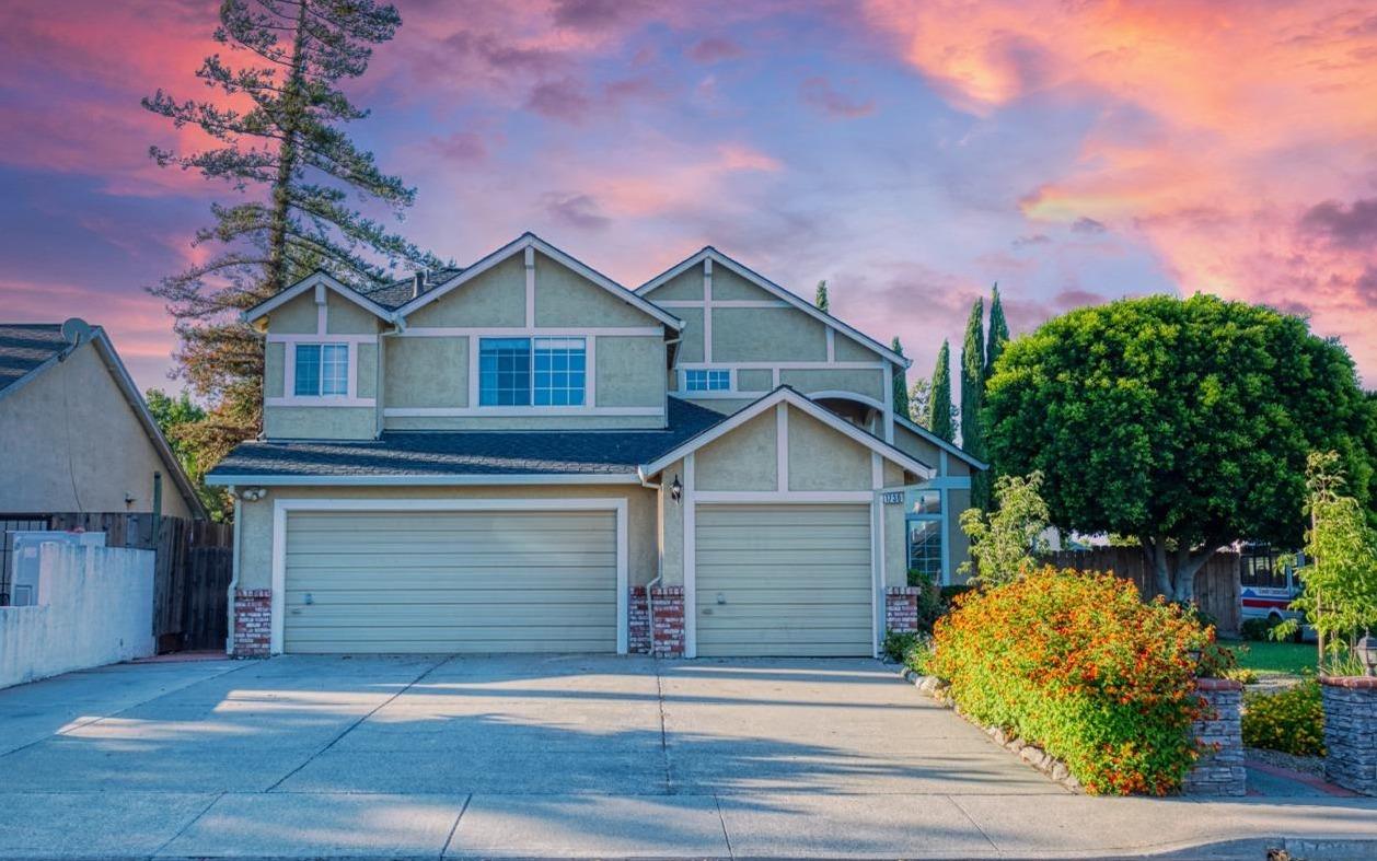 Detail Gallery Image 1 of 1 For 1730 Domaine Way, Oakley,  CA 94561 - 3 Beds | 2/1 Baths