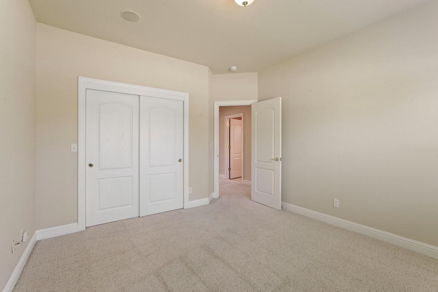 Detail Gallery Image 24 of 51 For 2837 Stratford Ln, Lodi,  CA 95242 - 3 Beds | 2 Baths