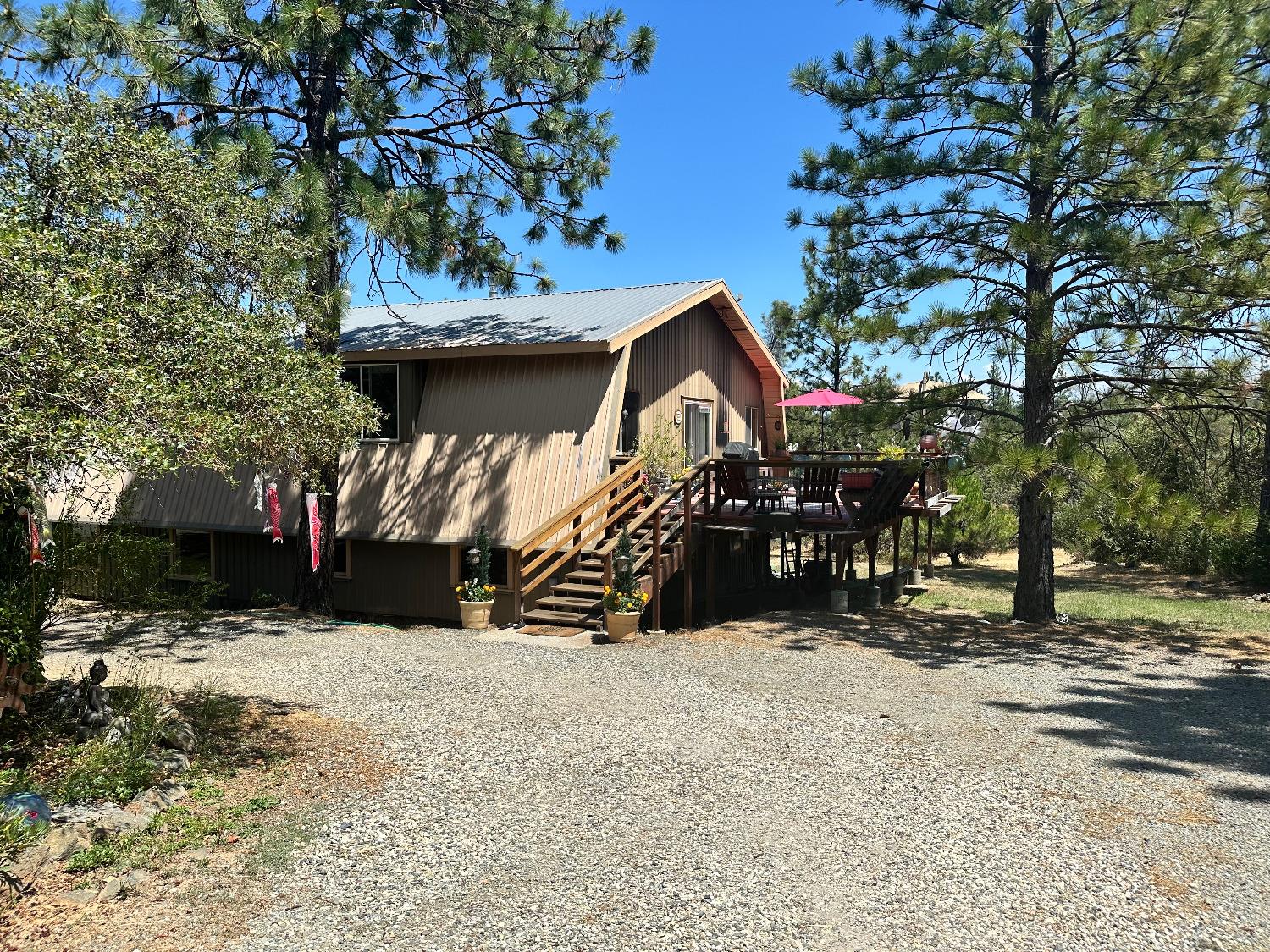 Detail Gallery Image 2 of 66 For 12753 S Ponderosa Way, Grass Valley,  CA 95945 - 1 Beds | 1 Baths