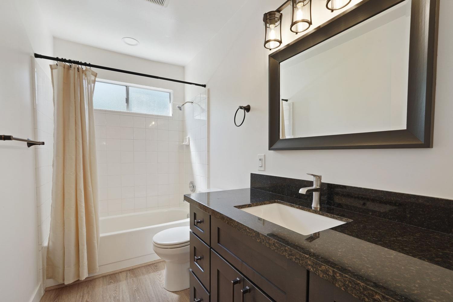 Detail Gallery Image 7 of 20 For 3591 W Quail Lakes Dr #97,  Stockton,  CA 95207 - 2 Beds | 2 Baths