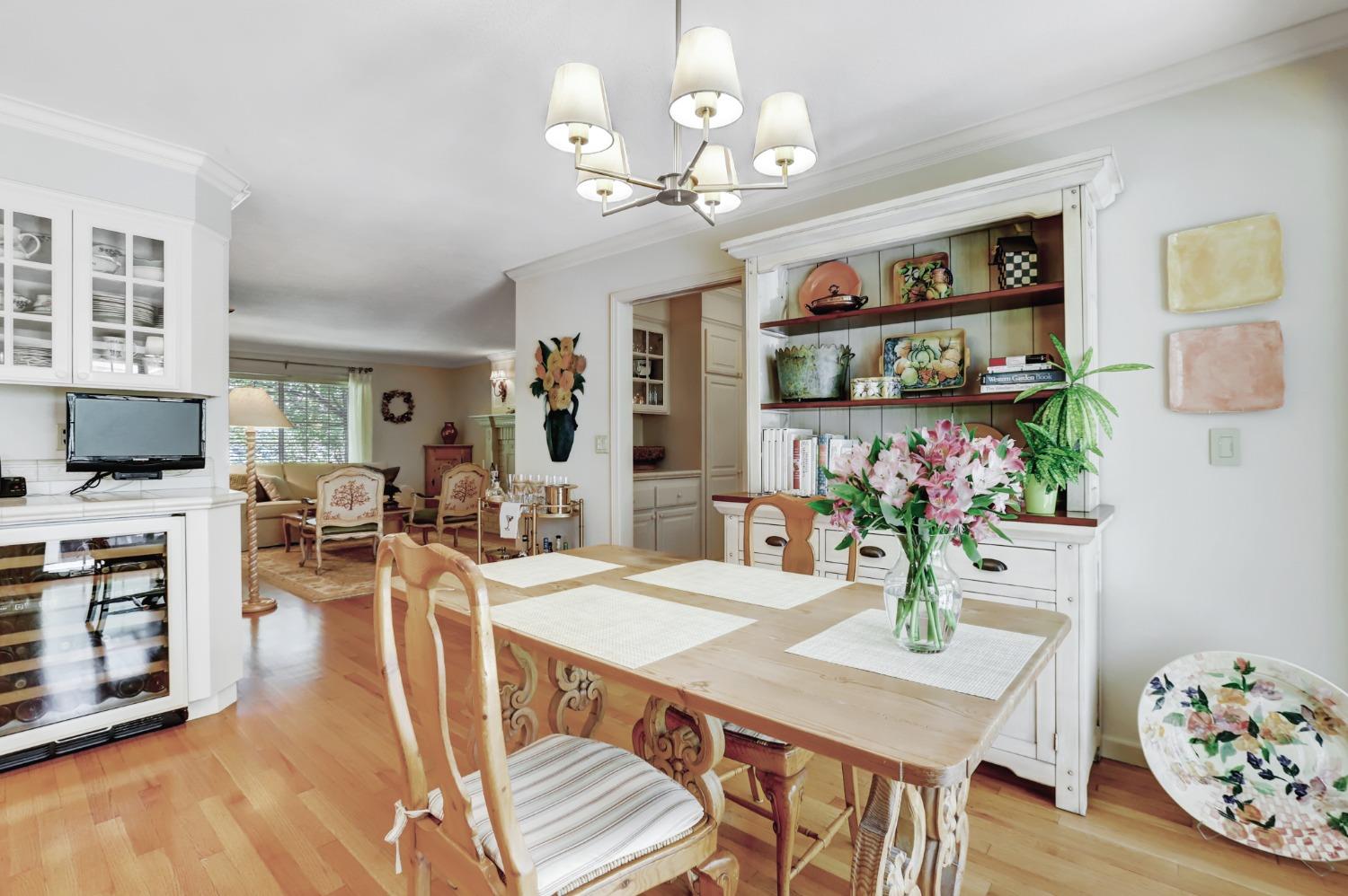 Round Valley Circle, Grass Valley, California image 32
