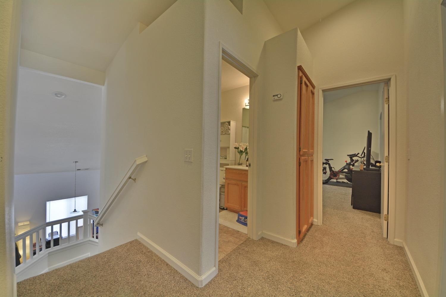 Detail Gallery Image 14 of 25 For 3541 Hepburn Cir, Stockton,  CA 95209 - 4 Beds | 2/1 Baths