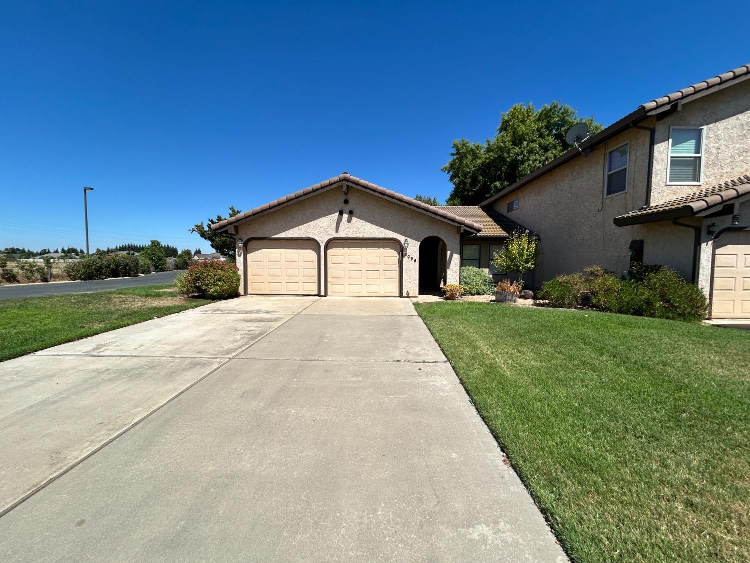 Detail Gallery Image 2 of 33 For 3096 Meridian Way, Atwater,  CA 95301 - 2 Beds | 2 Baths