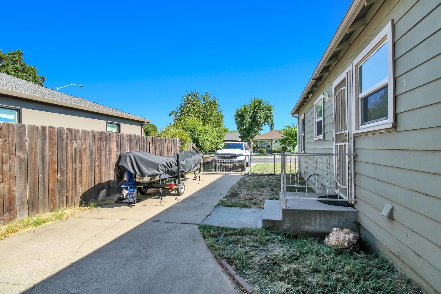 Detail Gallery Image 35 of 38 For 725 Eureka Ave, Lodi,  CA 95240 - 2 Beds | 1 Baths