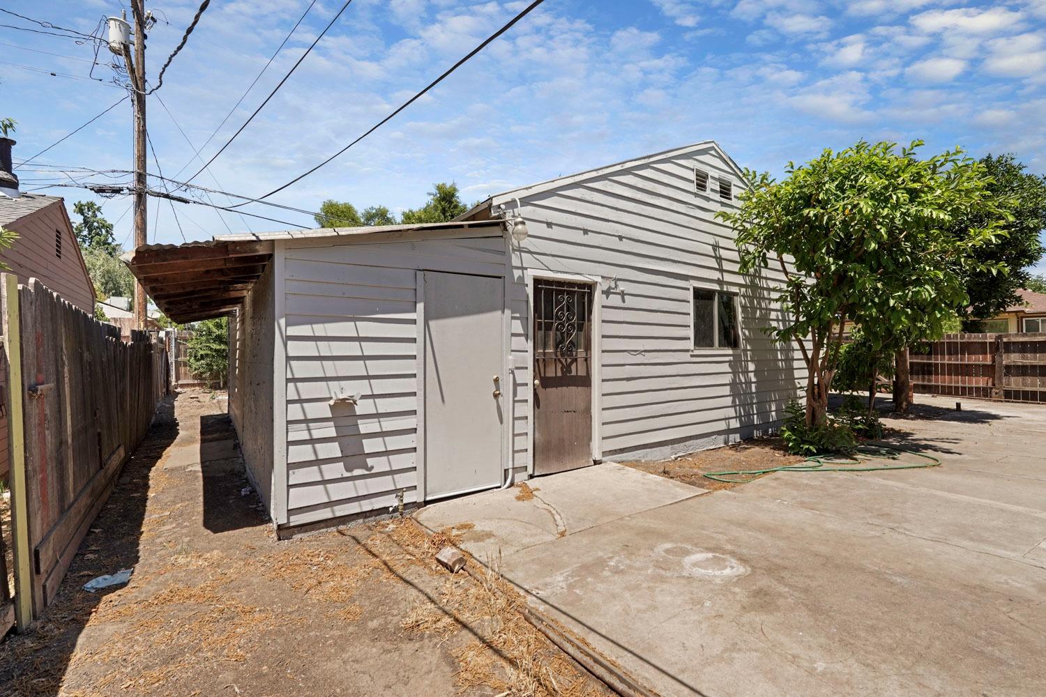 Detail Gallery Image 33 of 38 For 1409 Wilshire Ave, Stockton,  CA 95203 - 3 Beds | 1/1 Baths